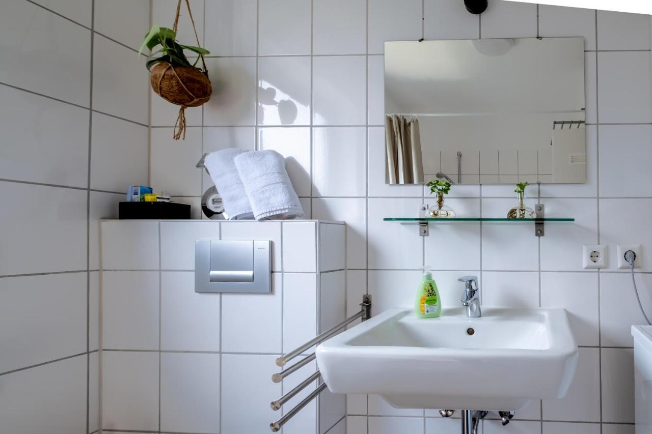 Studio Fayence - Emma, Netflix, Wifi, Workspace Karlsruhe Buitenkant foto